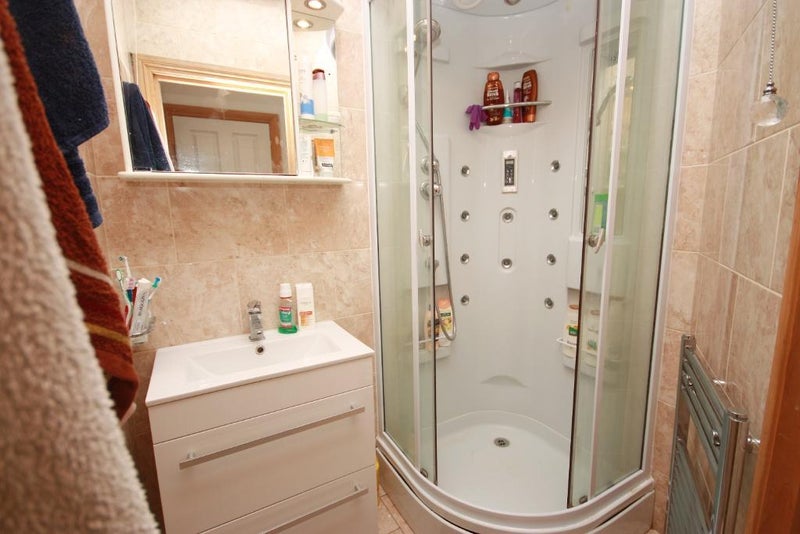 Double room near Long Drive, East Acton
