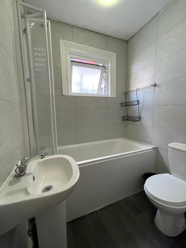 Huge Double Room In Turnpike Lane!