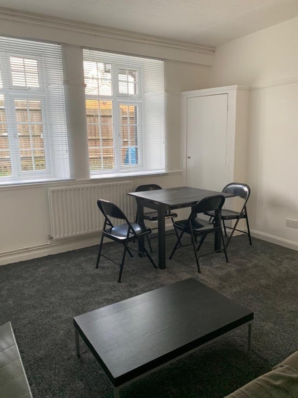 Double room close to Tooting Bec Station