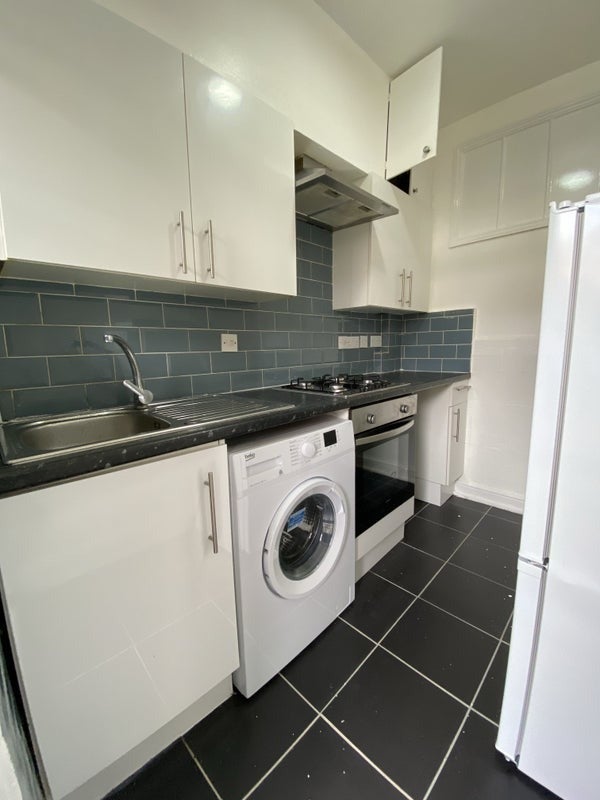 Double room close to Tooting Bec Station