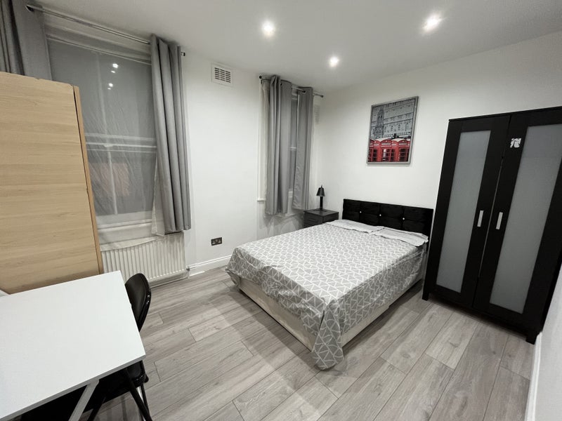 Furnished Room in Clapham