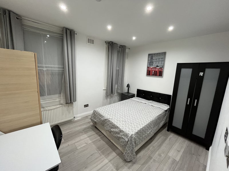 Furnished Room in Clapham
