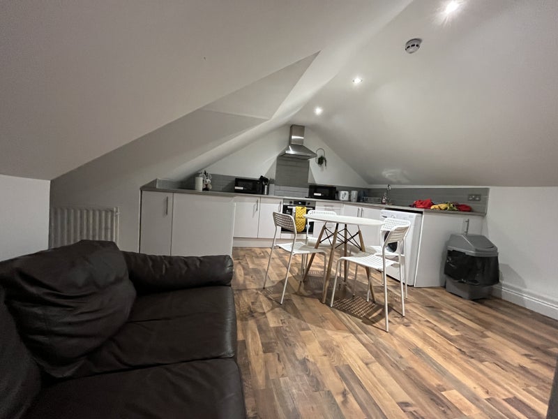 Furnished Room in Clapham