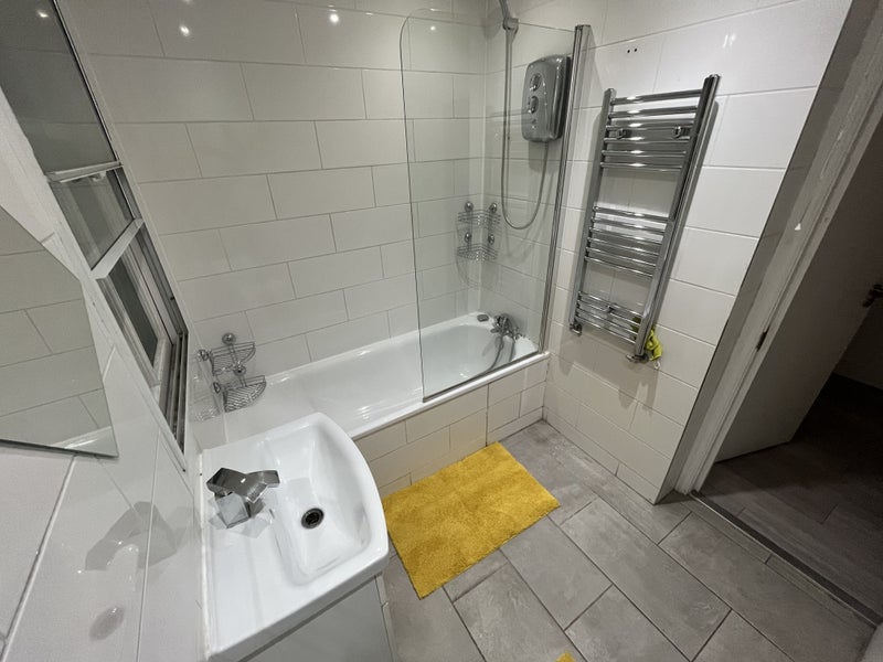 Furnished Room in Clapham