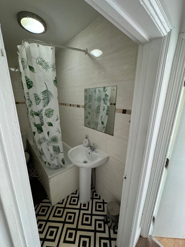 Lovely Single Room In Edmonton!