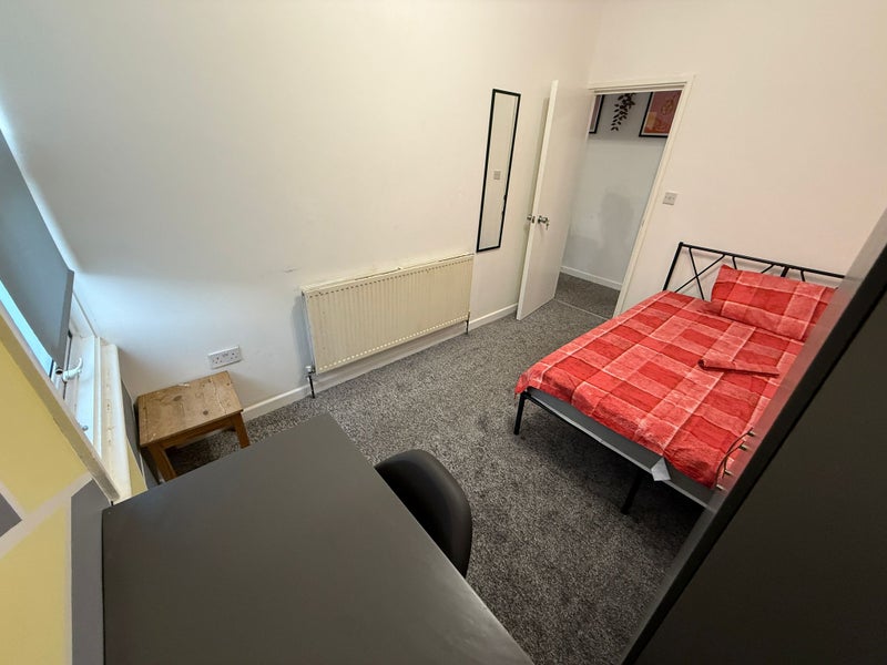 Double room near Wandsworth town 