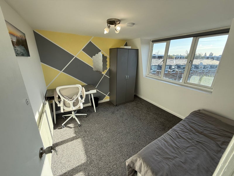 Double room near Wandsworth town 