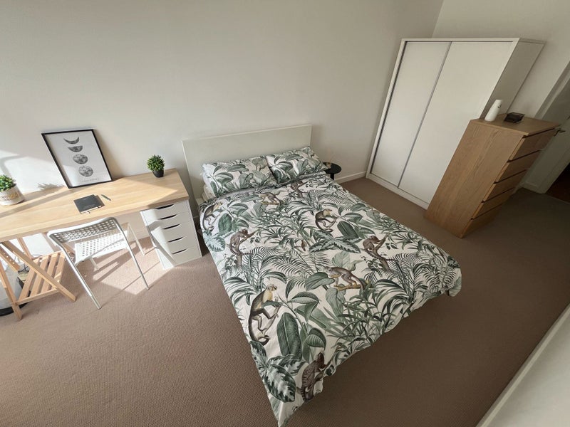 Amazing En-Suite Room In Bow!
