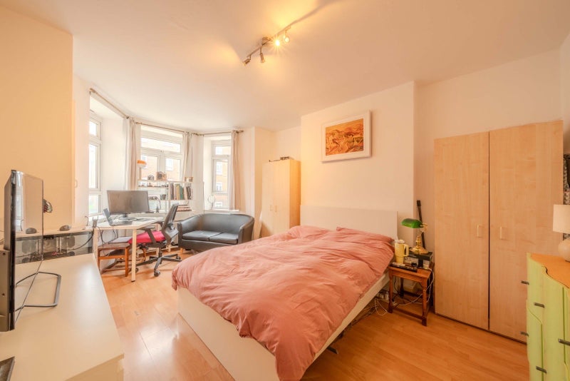 2 Rooms In Homerton