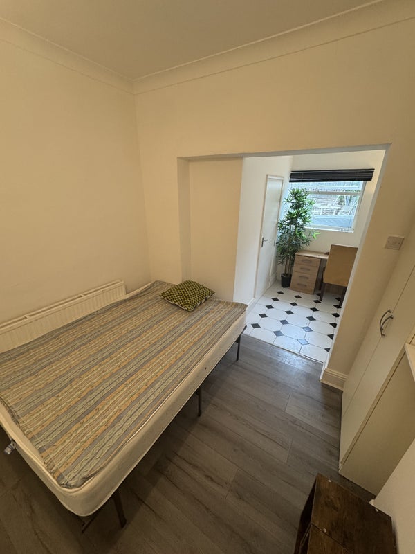 Double room near Tooting Broad