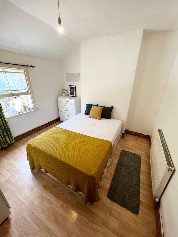 Double room close to Wembley Park