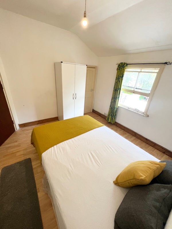 Double room close to Wembley Park