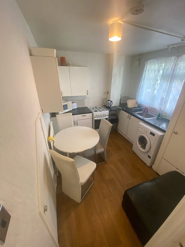 Large Room With Balcony Near The River