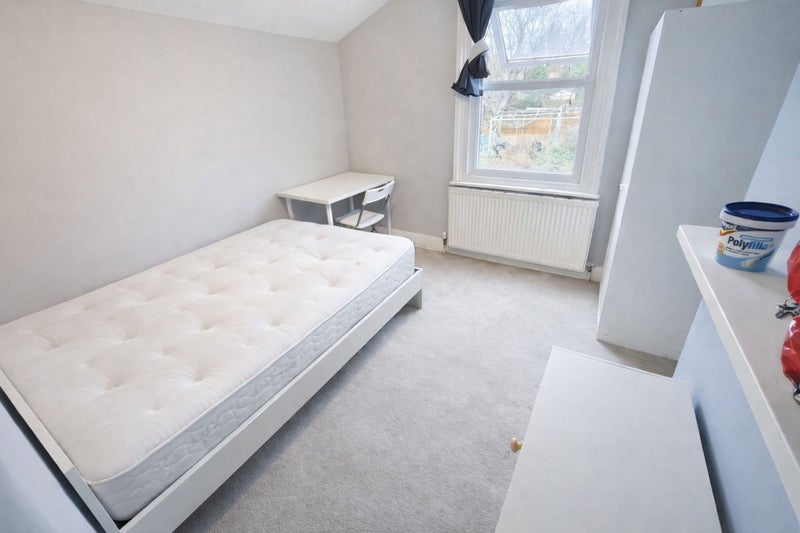 Double Room in Arnos Grove