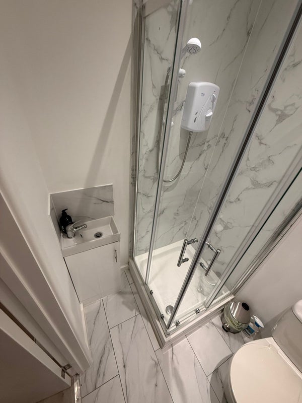 Studio to Rent in Leyton