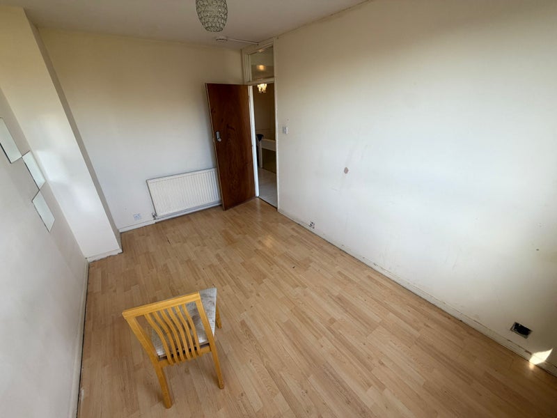 Four Spacious Bedrooms in a Prime Location of Bow