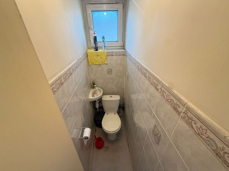 Four Spacious Bedrooms in a Prime Location of Bow