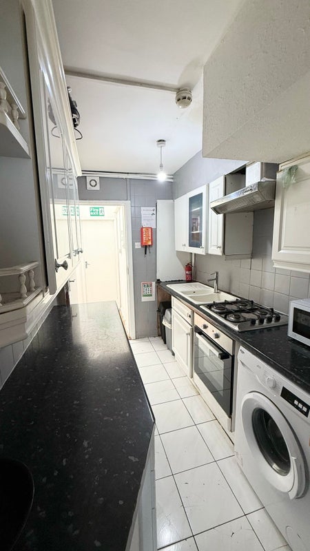 Single rooms in  Wembley! 