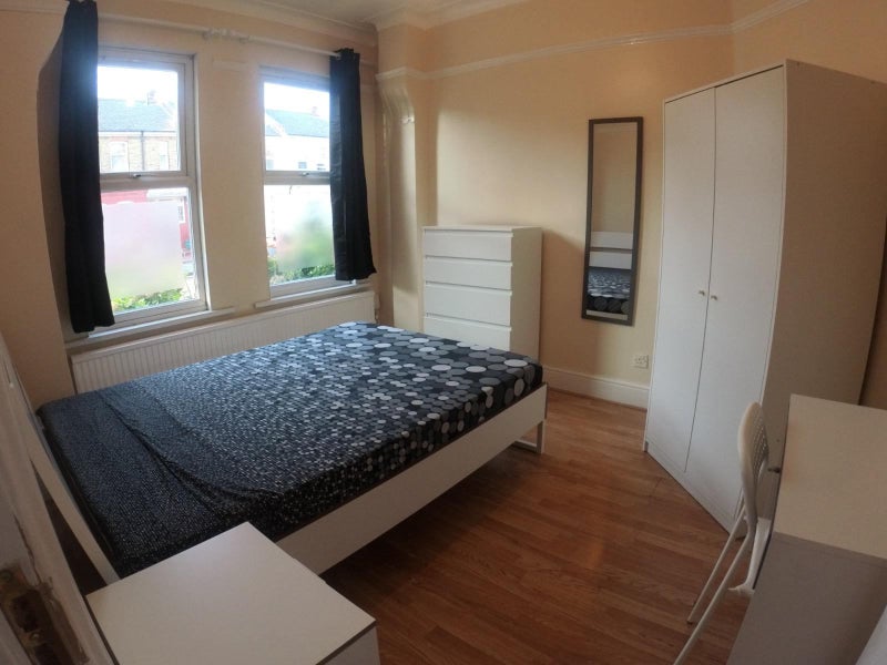 Incredible Double Room In Turnpike Lane!