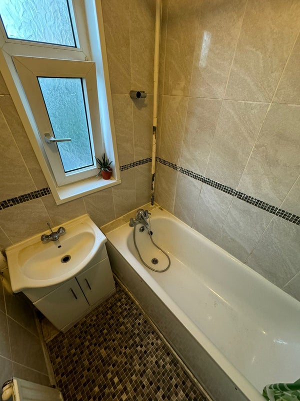 Spacious Room To Rent In Whitechapel