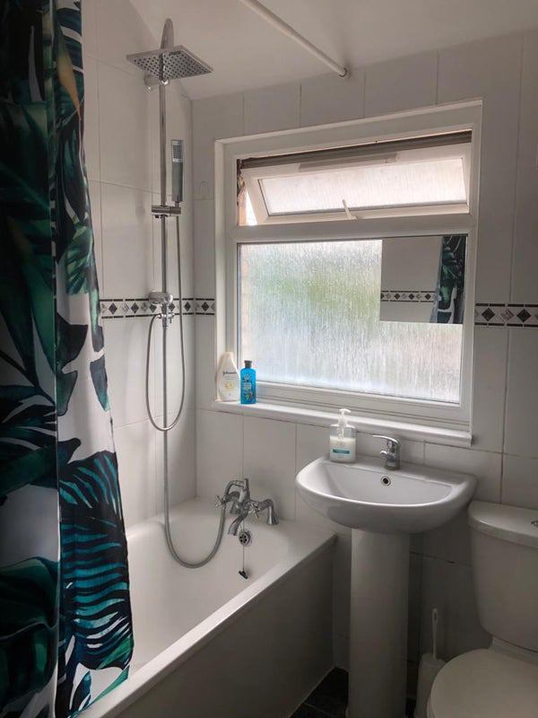 Double Room In Blackhorse Road!