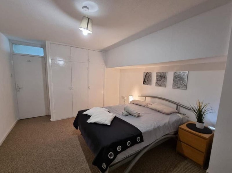 Stunning Double Room In Mile End!