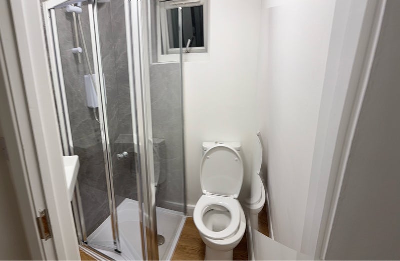 Studio flat in Cann Hall