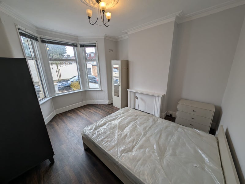 Double-rooms in Ilford with Garden✨