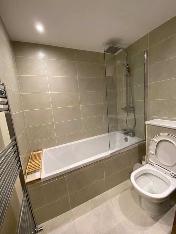 Double room in Queenstown Rd