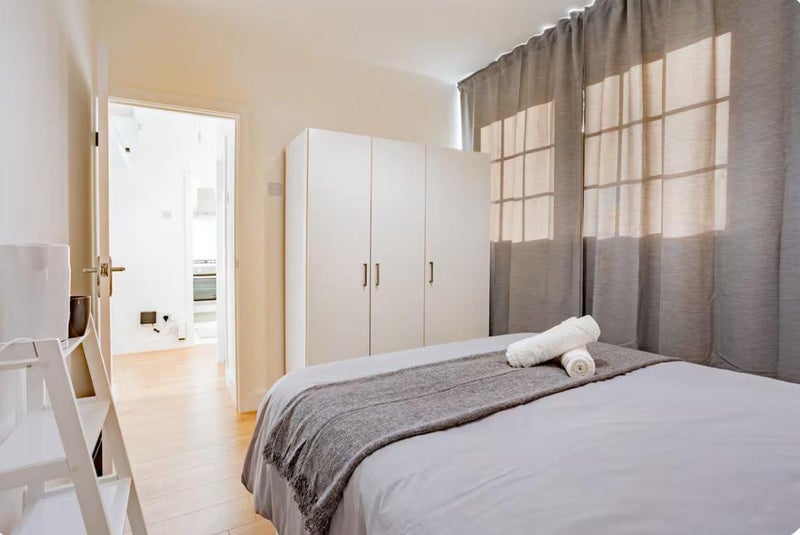 Stunning 3 Bedrooms in a Shared Flat E3