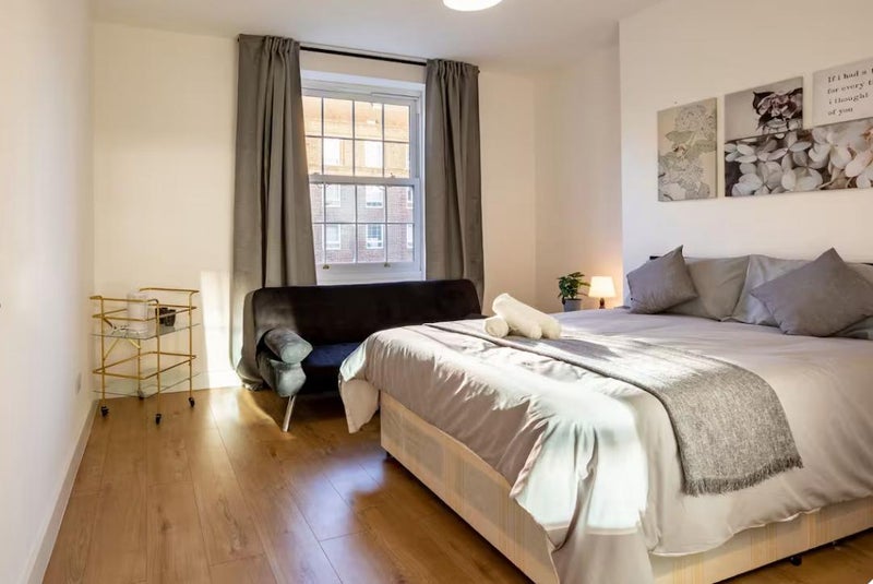 Stunning 3 Bedrooms in a Shared Flat E3