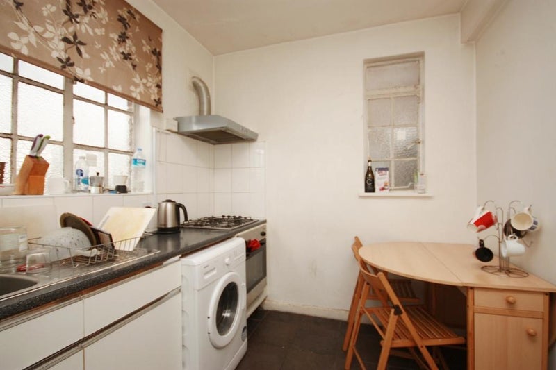 Double room near Western Avenue