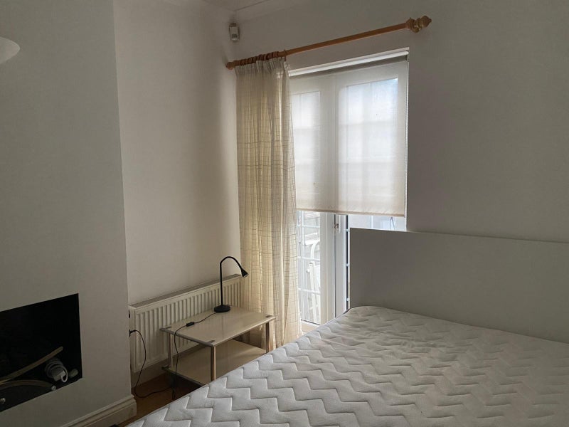 Lovely Double Room In Kensal Rise