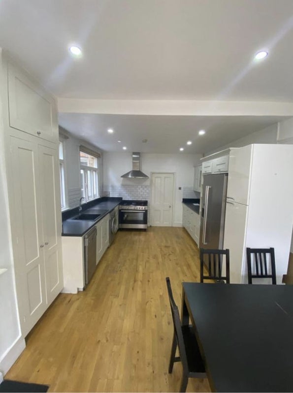 Bright Double Room in Chiswick