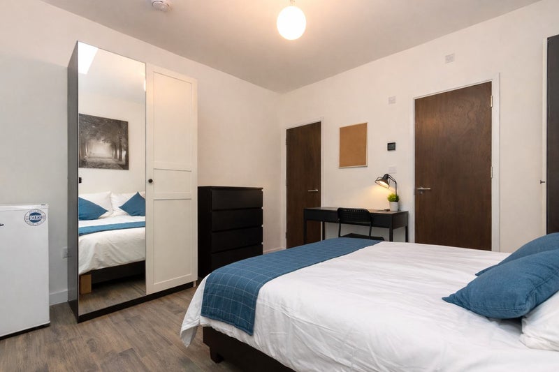 Lovely Ensuite available ASAP!