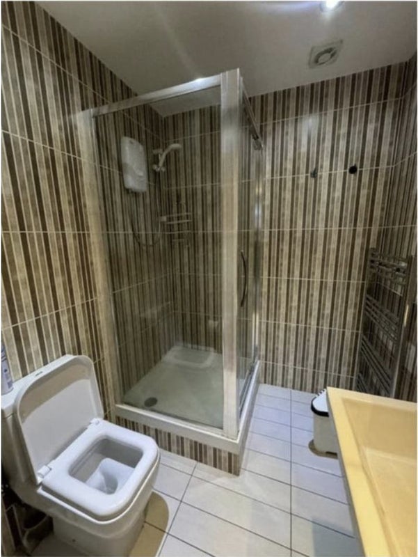 Double Room next to St Georges Hospital