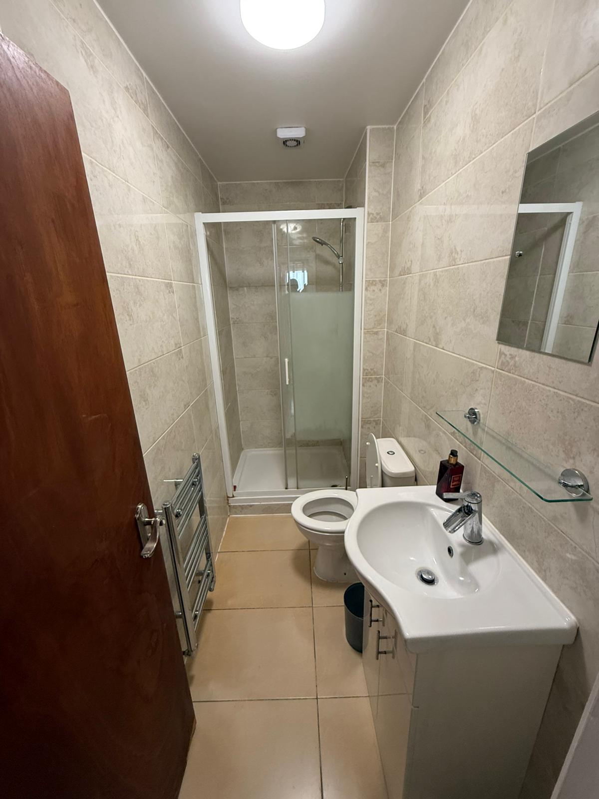 Double room near Clarence road 