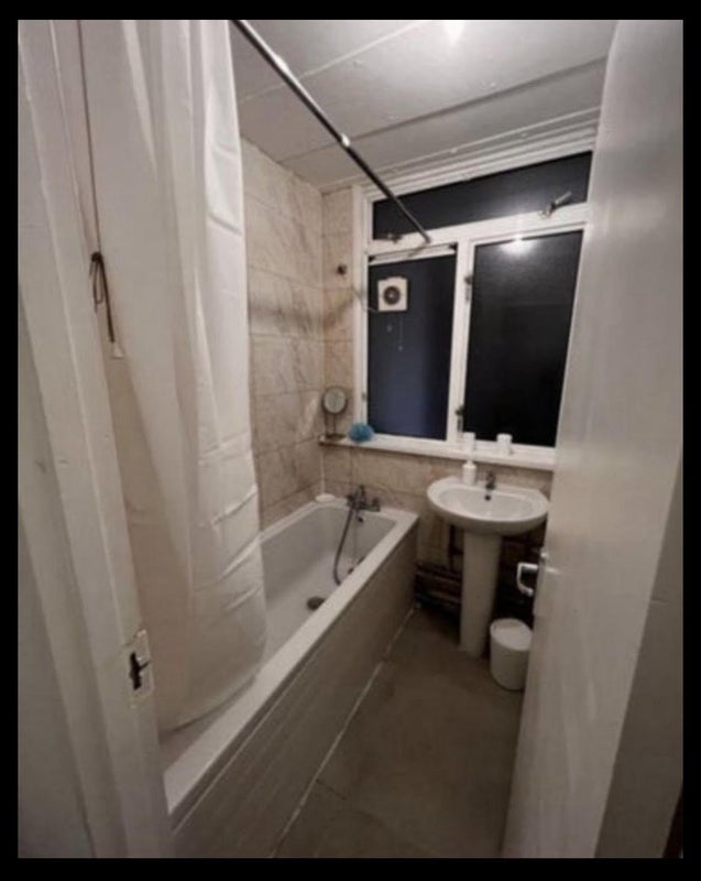 Double Room available in Shadwell 
