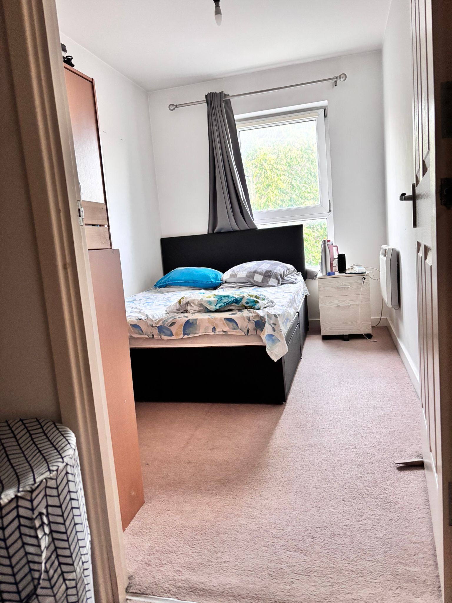 Spare Room Available – double room in Canary Wharf(E14)
