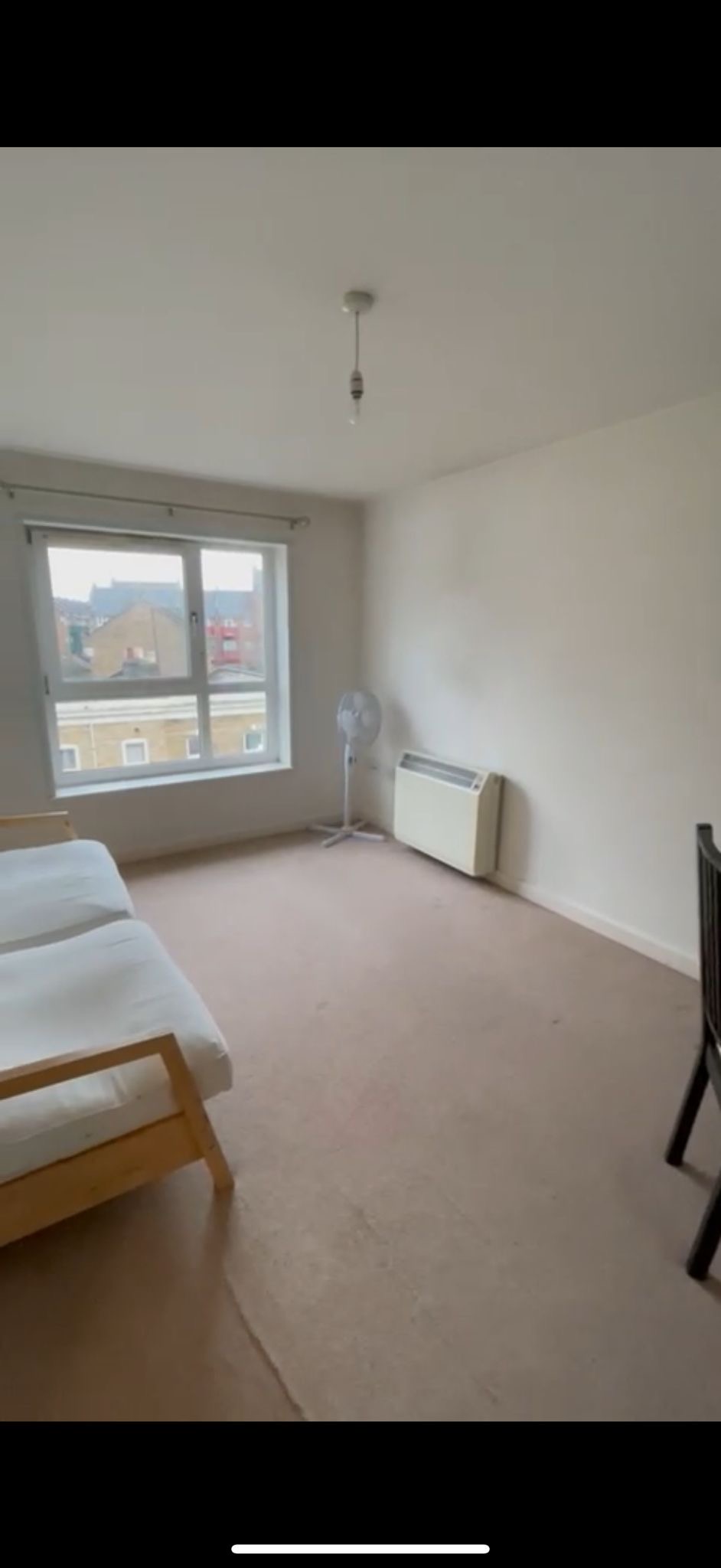 Spare Room Available – double room in Canary Wharf(E14)