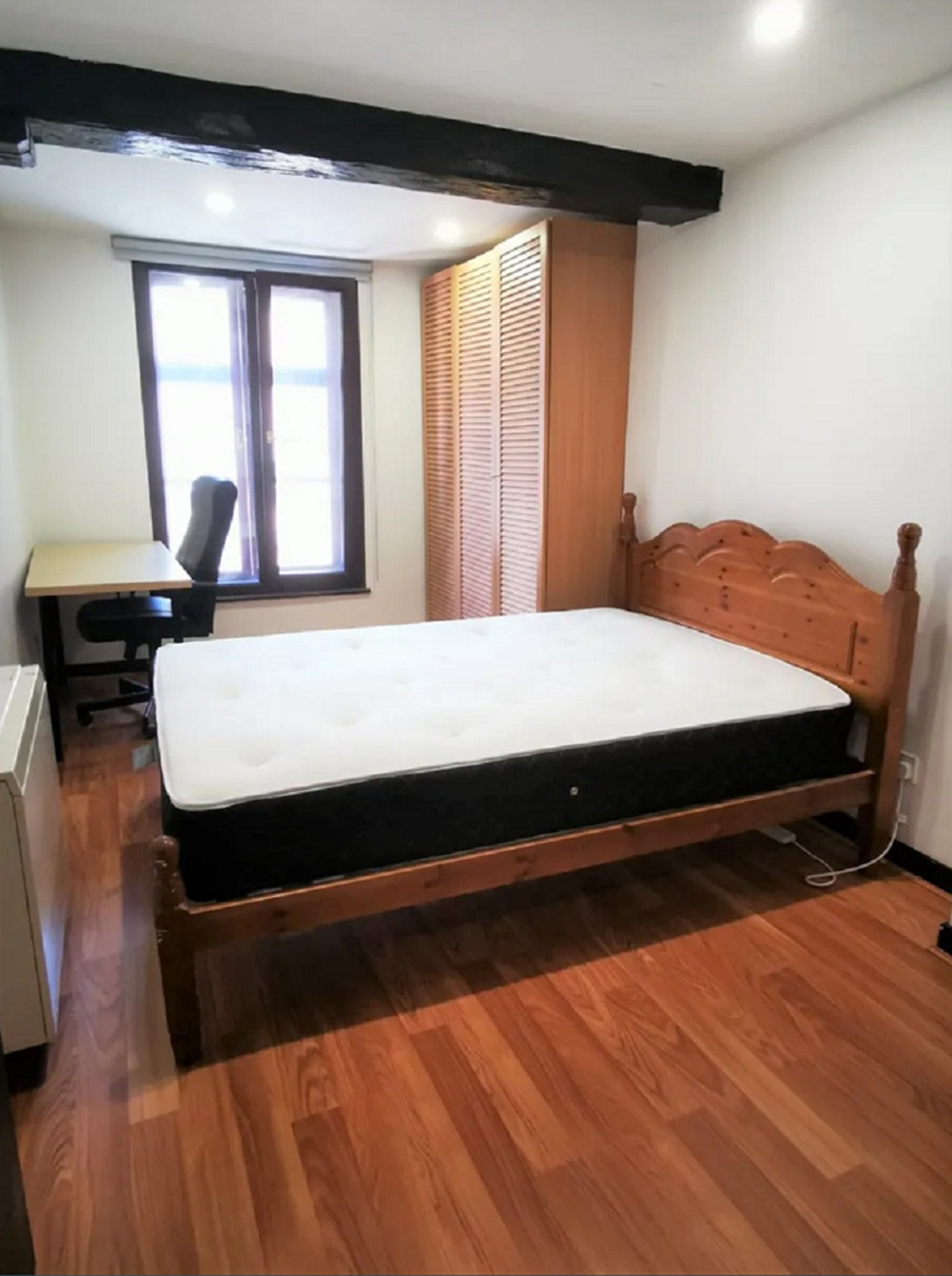 Great location for this apartment get close to everywhere