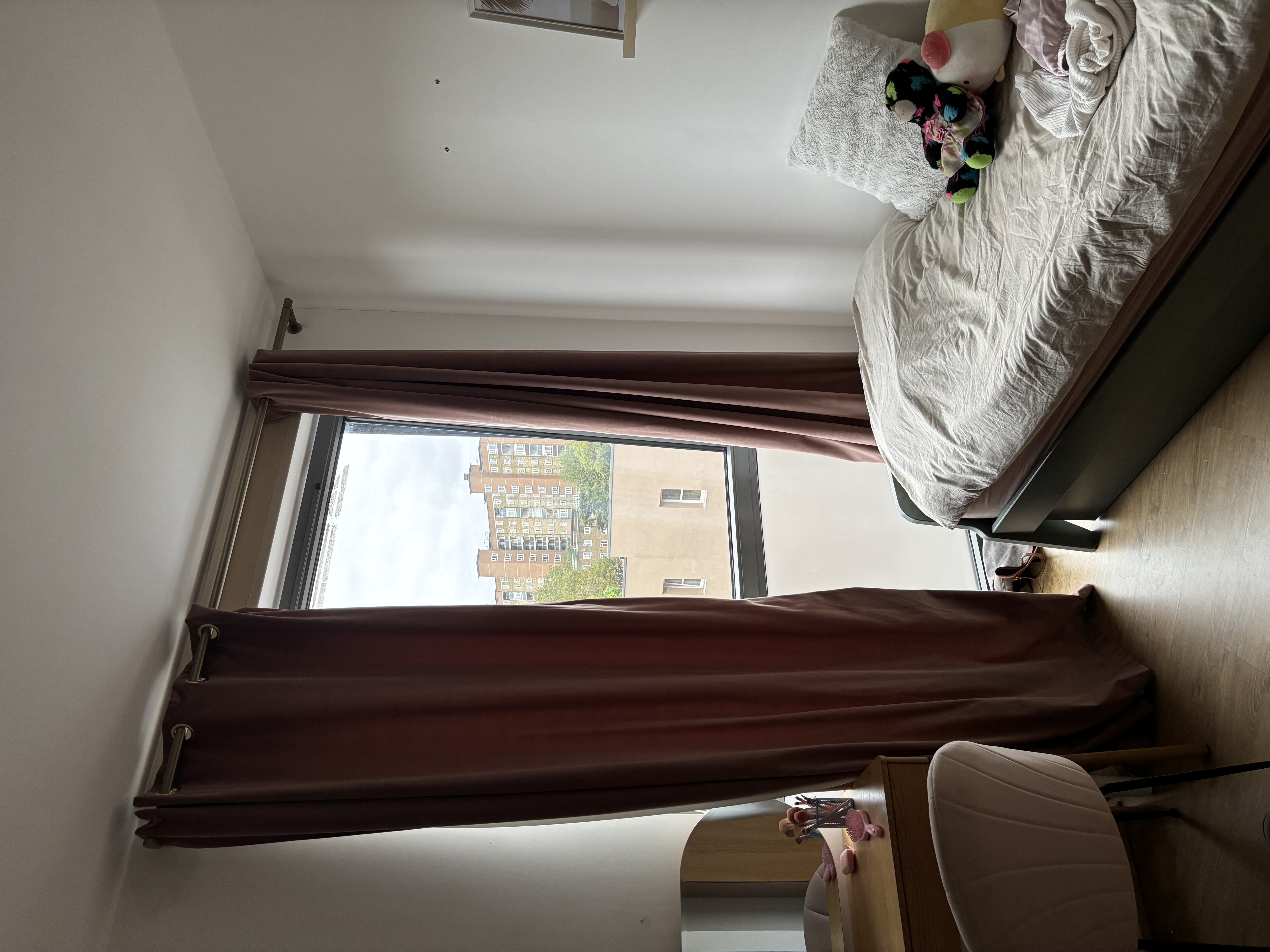 Flat in secure building with 24/7 concierge