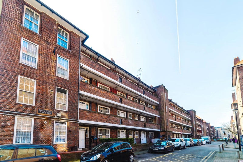 Amazing Double Room - Prime Location - 5Min 🚝
