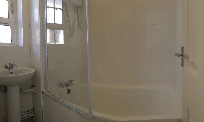 Amazing Double Room - Prime Location - 5Min 🚝