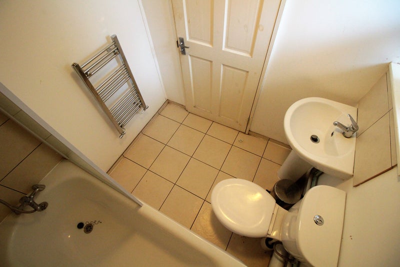 3-Bedroom Flat Share in E3 – Excellent Location