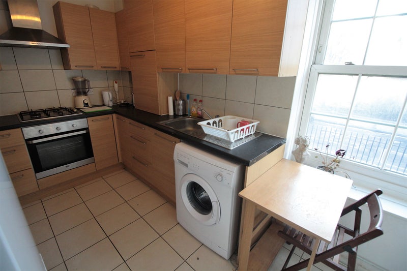 3-Bedroom Flat Share in E3 – Excellent Location