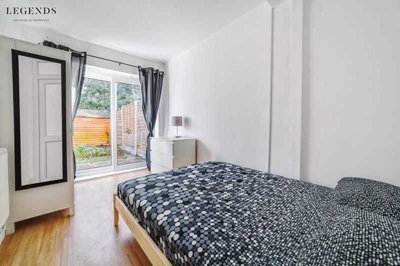 Double room near Isle Of Dogs/ Canary Wharf