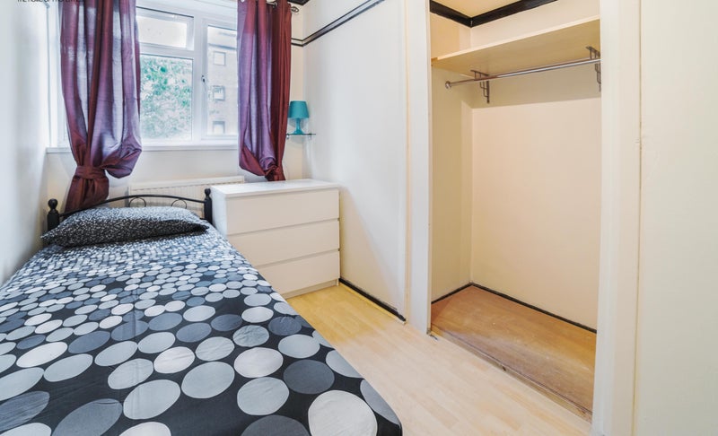 Single Room In Prime Area Aldgate