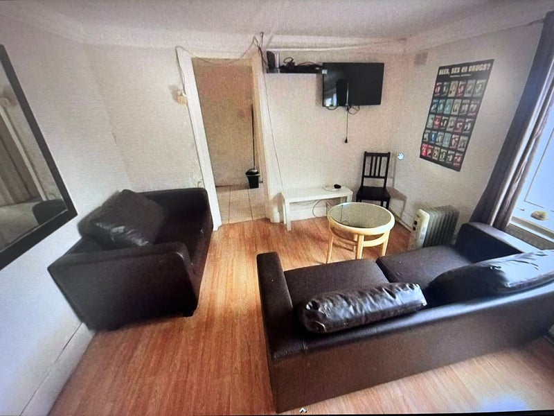 Spacious Double Rooms – All Bills Included 