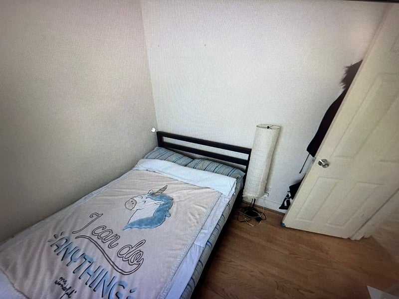 Spacious Double Rooms – All Bills Included 